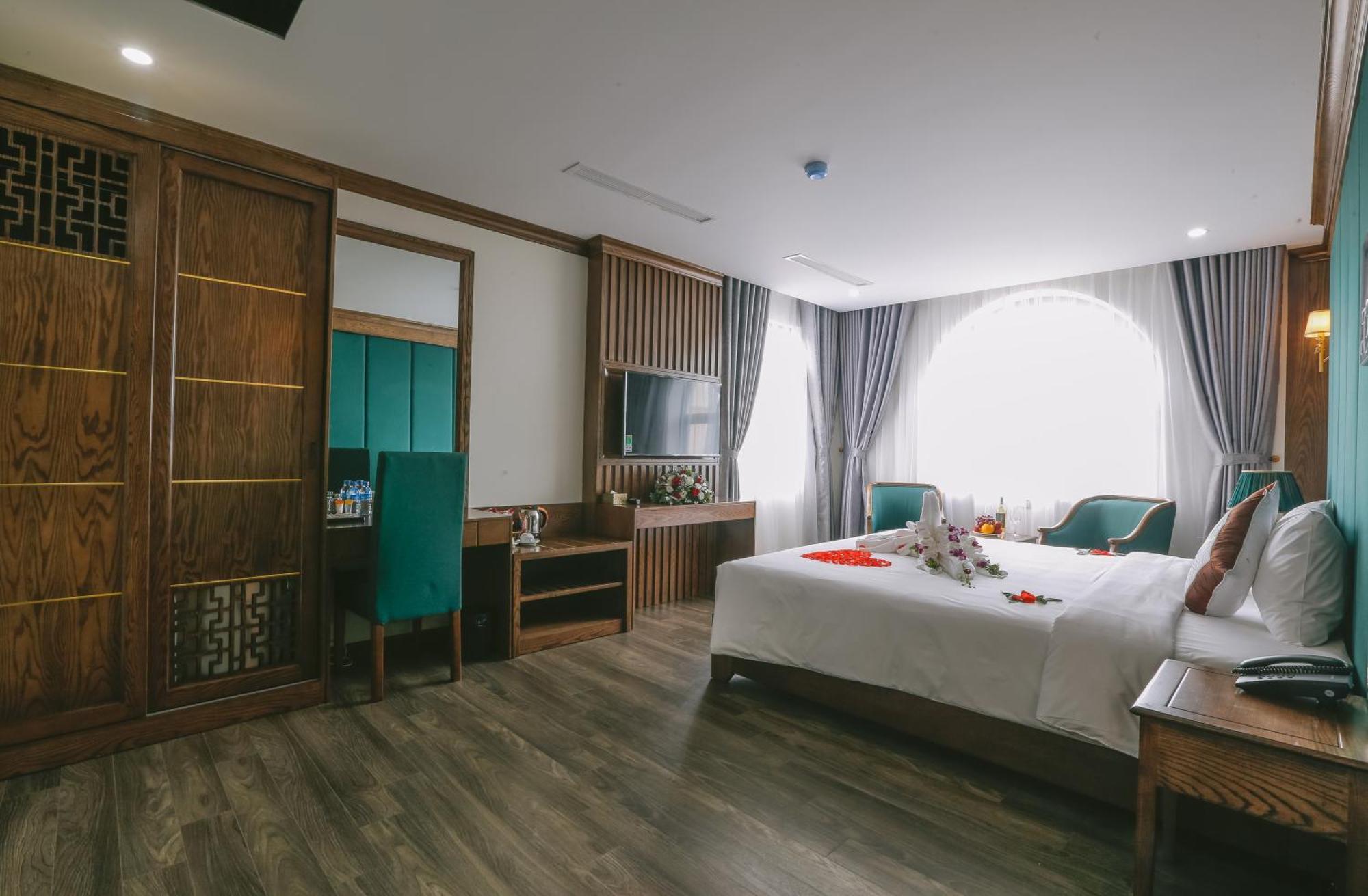 Prosperity Boutique Halong Hotel & Restaurent Халонг Екстер'єр фото